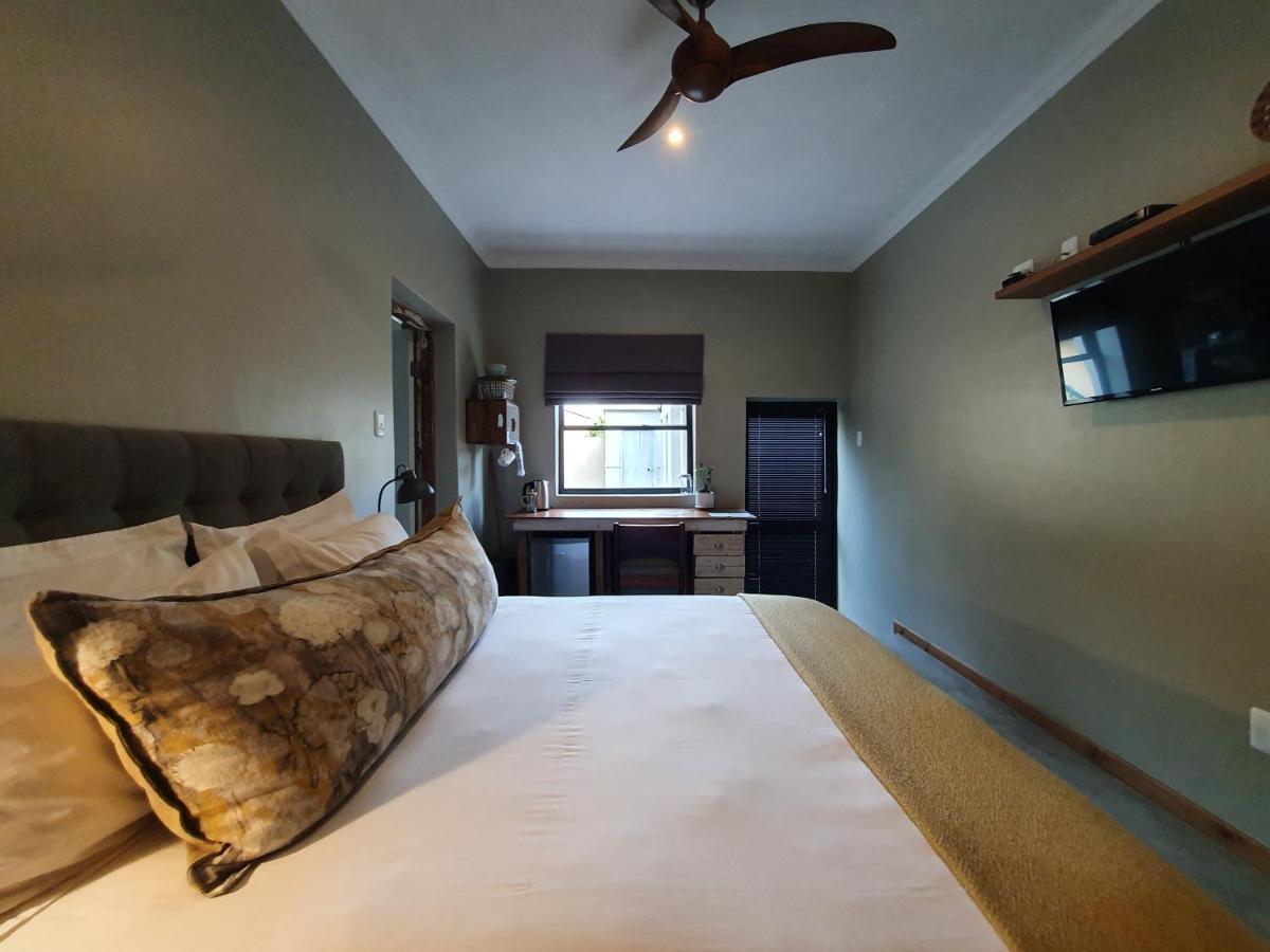 Avo&Oak Guesthouse Джордж Екстериор снимка