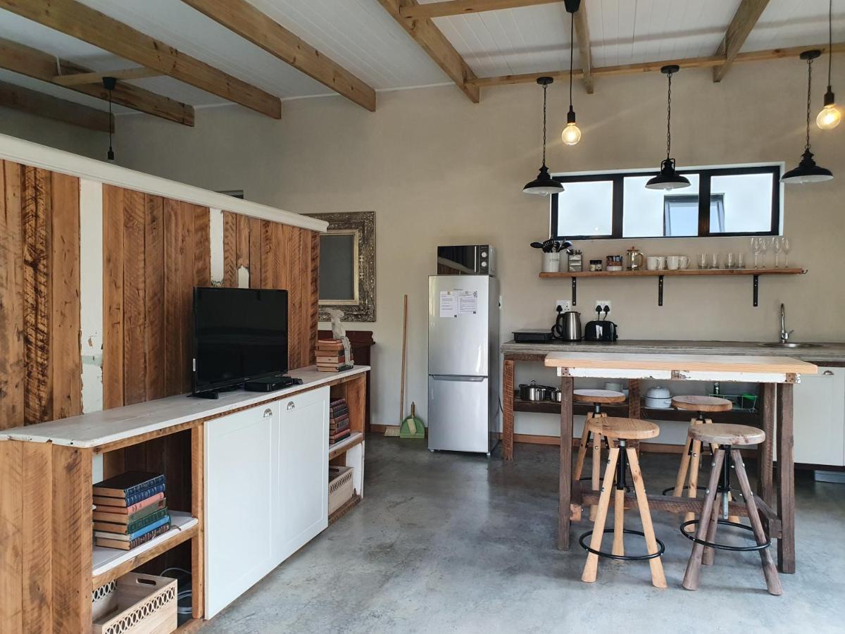 Avo&Oak Guesthouse Джордж Екстериор снимка
