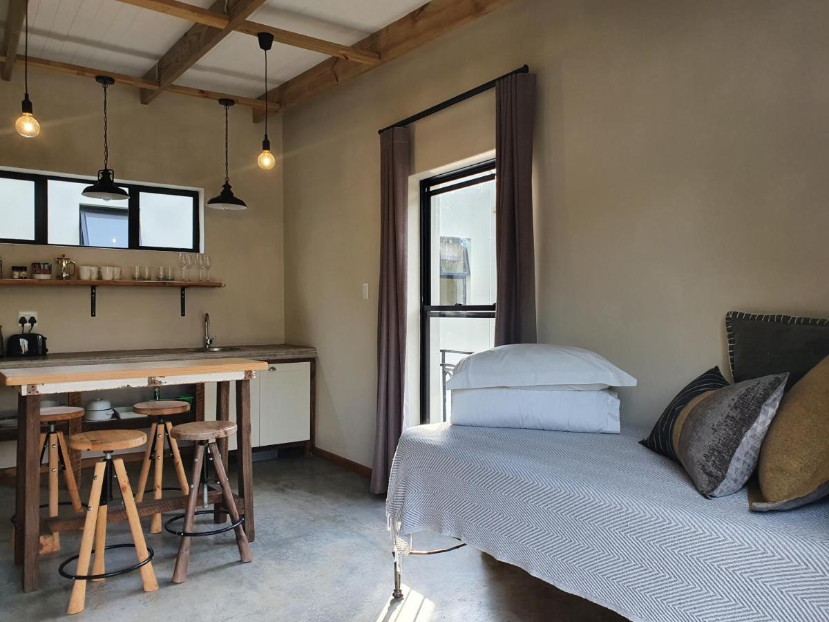 Avo&Oak Guesthouse Джордж Екстериор снимка