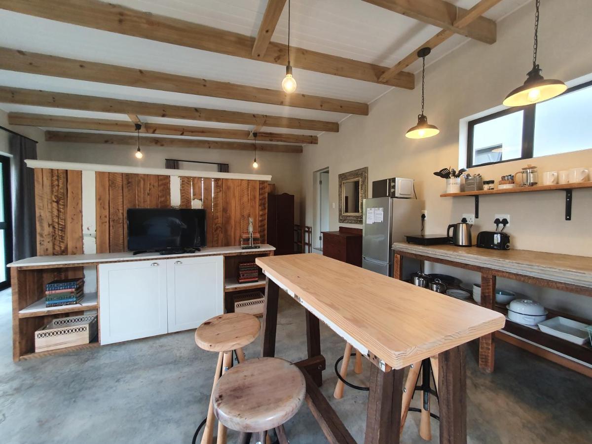 Avo&Oak Guesthouse Джордж Екстериор снимка