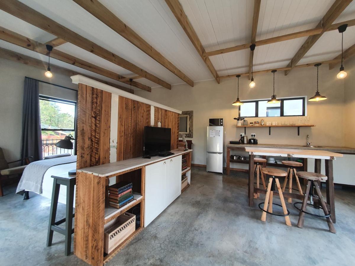 Avo&Oak Guesthouse Джордж Екстериор снимка