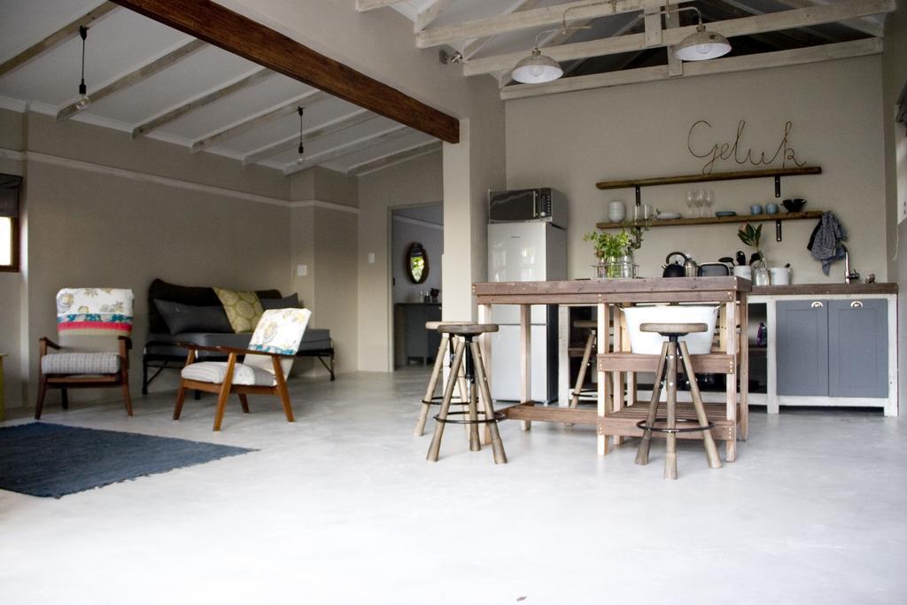 Avo&Oak Guesthouse Джордж Екстериор снимка