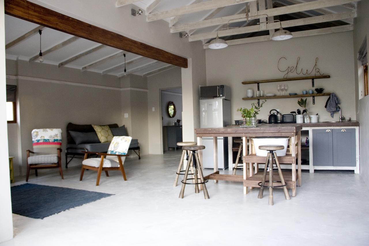 Avo&Oak Guesthouse Джордж Екстериор снимка